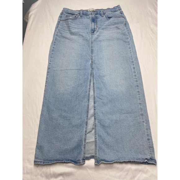 Universal Thread Dresses & Skirts - Universal Thread Womens Light Wash Denim Front Slit Maxi Skirt Size 12 Blue